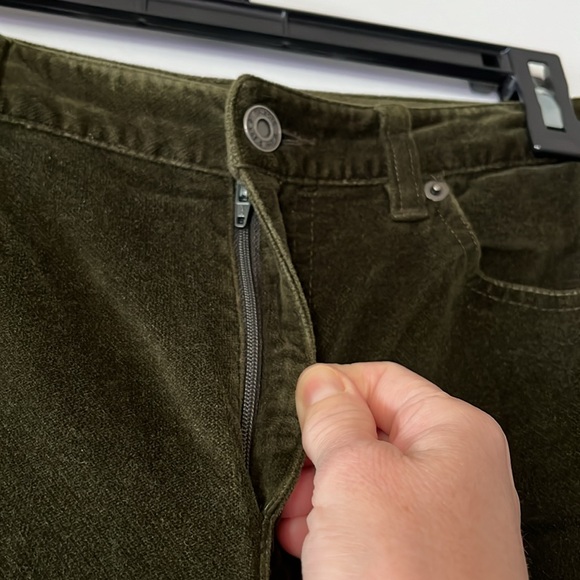 Talbots buttery soft green velvet like pants - Picture 2 of 7